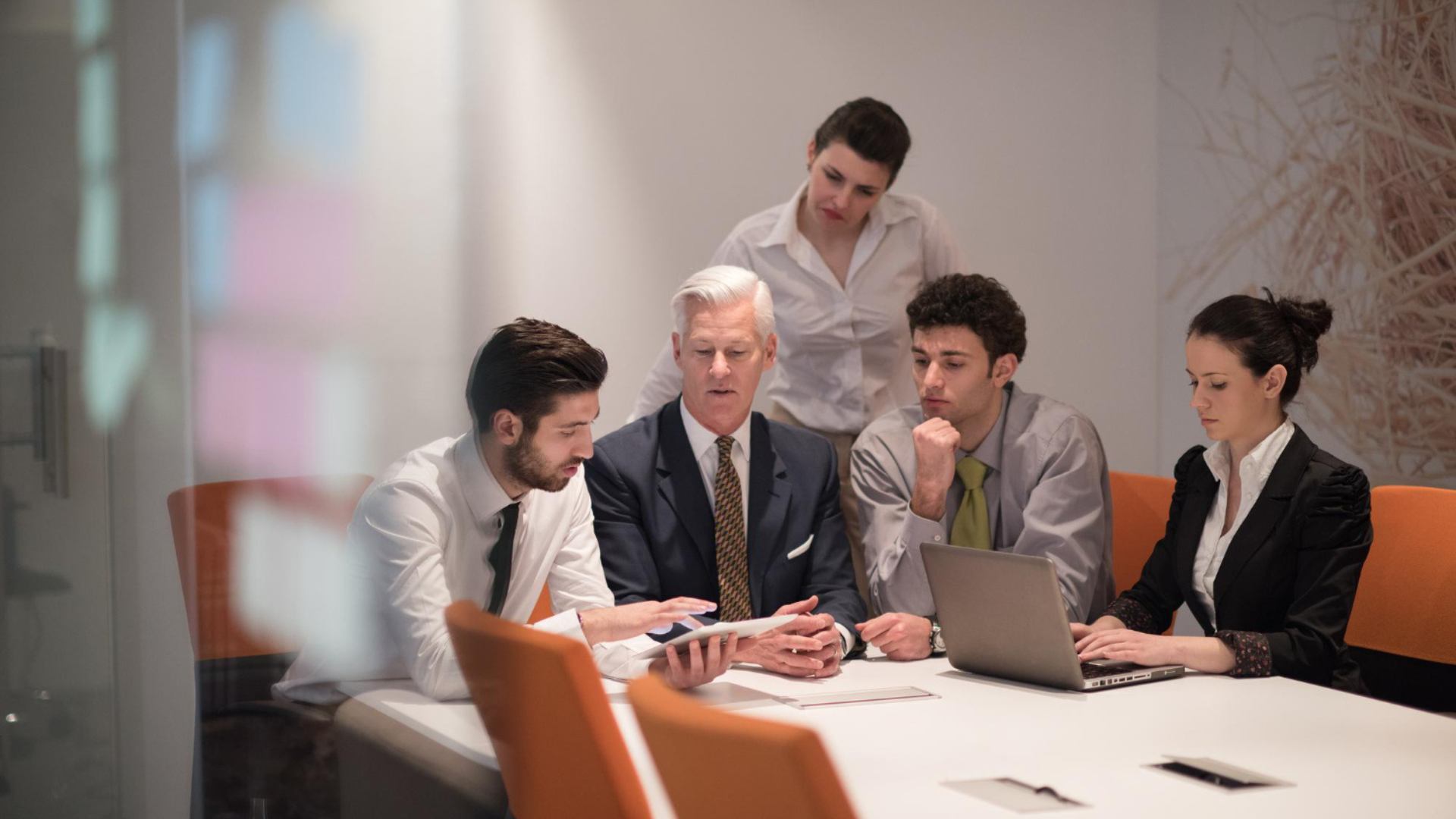 Effective Communication With Boss: 5 Secrets to Masterful Communication